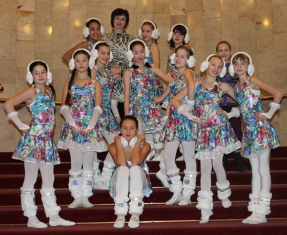 Рябова Вера Владимировна и коллектив танцевальной аэробики “Dance-коктейль”